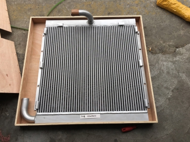 HD700-7液压油散热(re)器