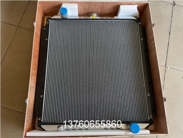 EX120-5挖掘机(ji)水箱