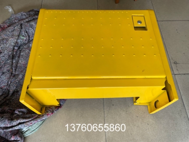 PC200-8挖掘机工具箱(xiang)